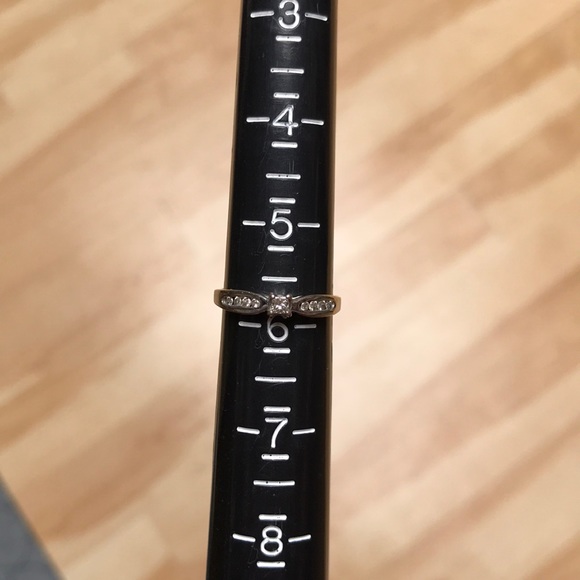 Diamonds and white gold ring - Picture 3 of 4